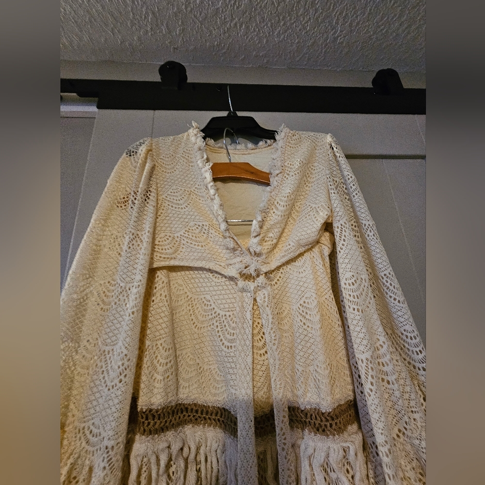 Off-white cropped two piece crochet set - Picture 7 of 8